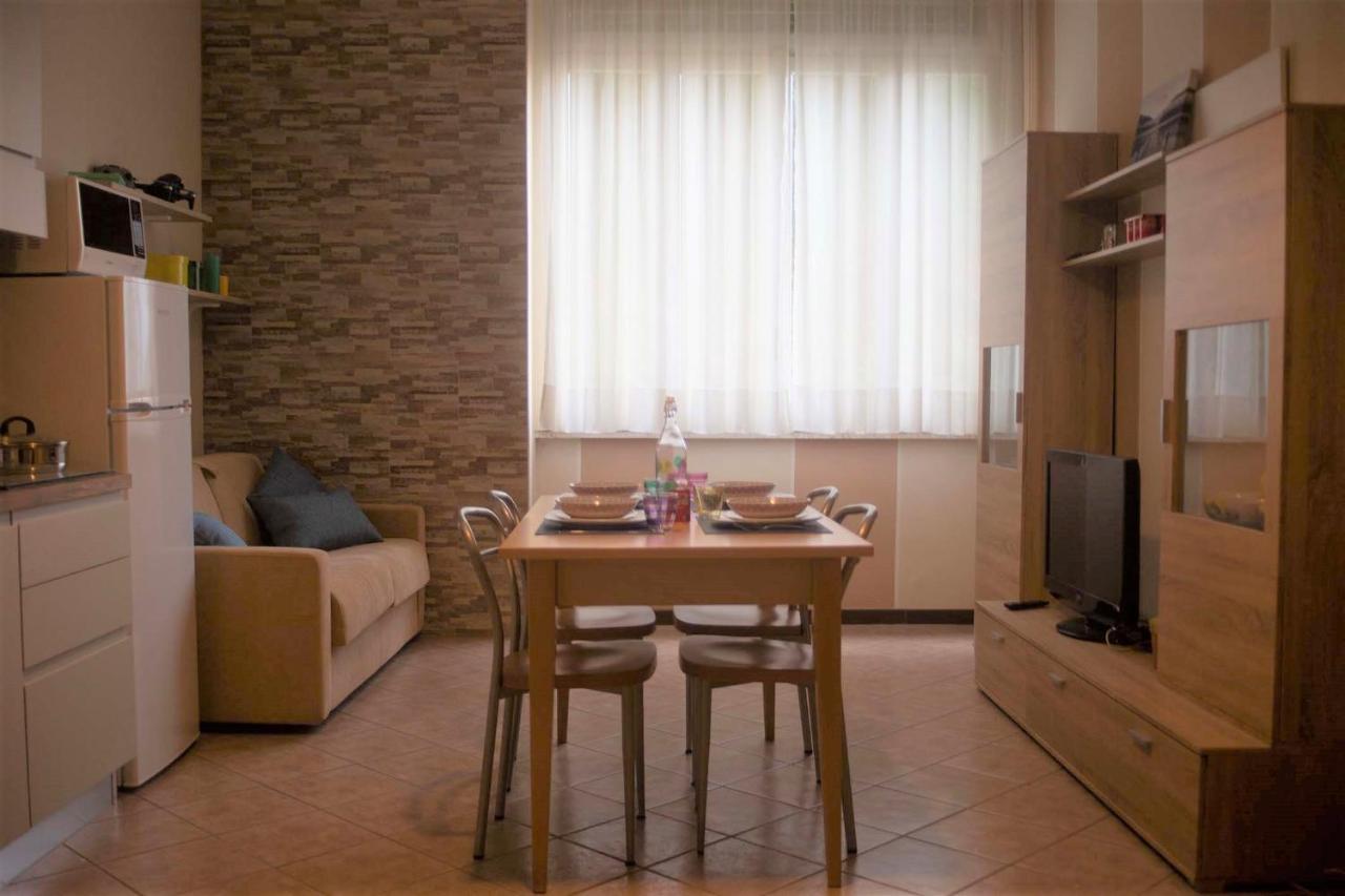 Appartamento Timeless Con Piscina E Tennis Valbrona Exterior photo